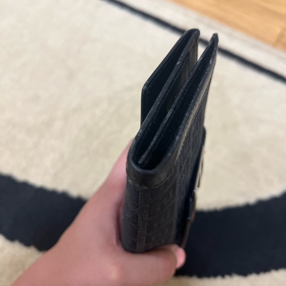 Authentic Pre-owned Fendi Baguette Canvas Flap Wallet - Picture 4 of 9